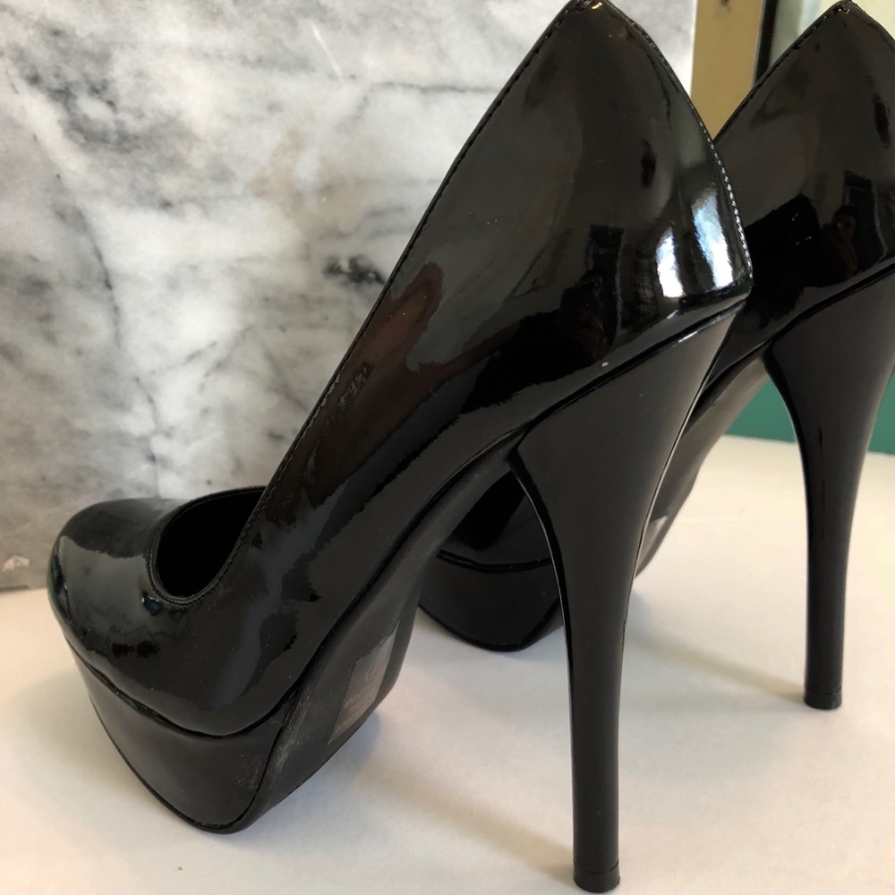 🔥@debmspear🔥 BLACK PATENT PLATFORM HEELS
